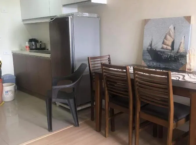 Jojies Crib Horizons101 Family Penthouse Appart hôtel 2*